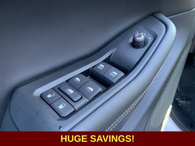 New 2025 Jeep Grand Cherokee L Altitude image 17