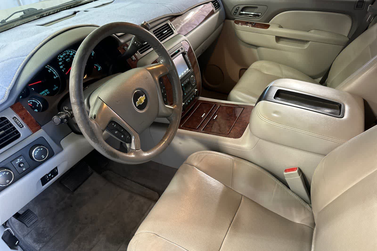 Used 2012 Chevrolet Tahoe LTZ AWD/4WD image 12