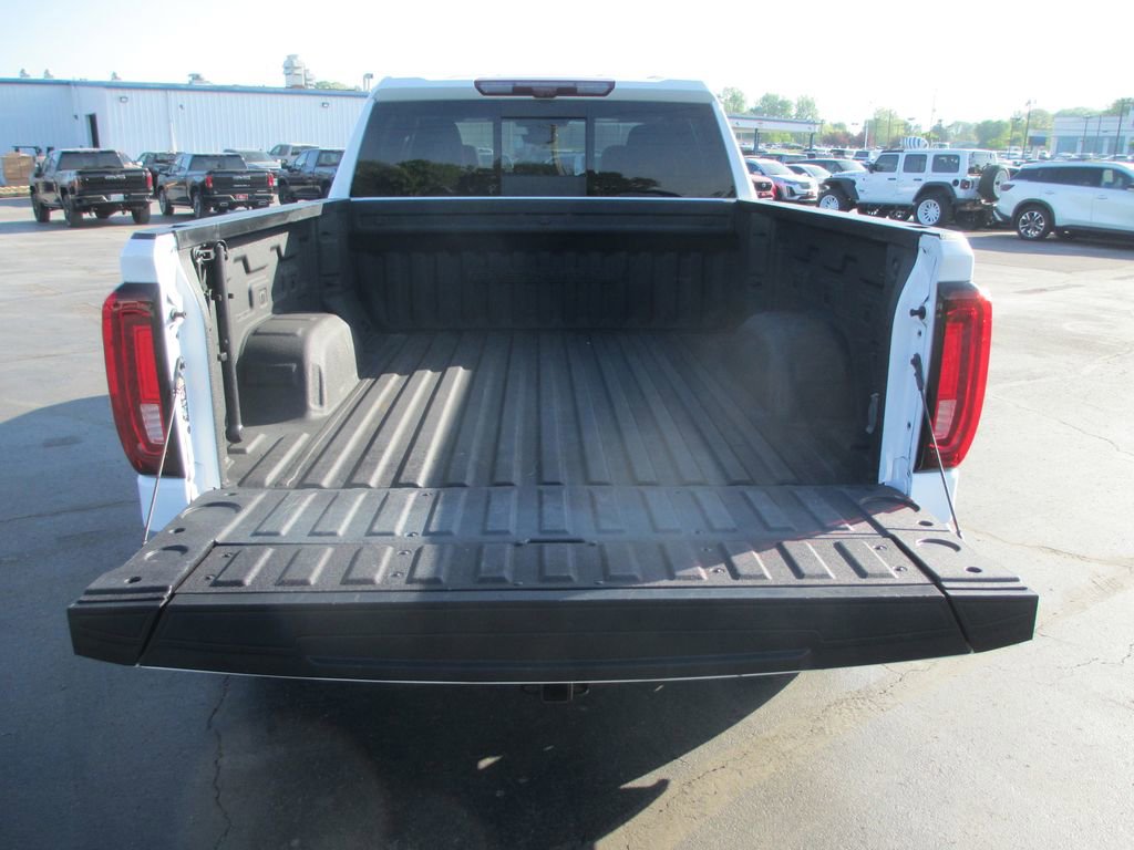 Used 2024 GMC Sierra 1500 Denali w/ Denali Reserve Package AWD/4WD image 8