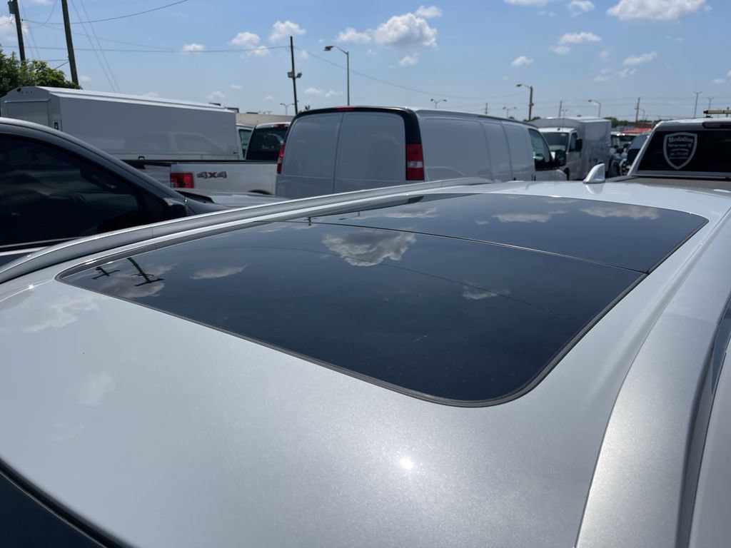 Used 2022 Mitsubishi Outlander SEL AWD/4WD image 3