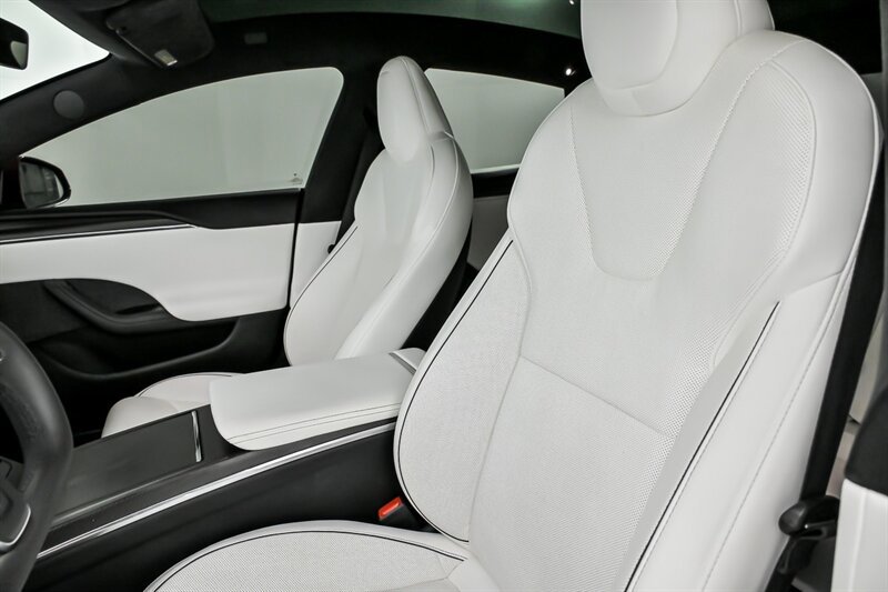 Used 2022 Tesla Model S Plaid AWD/4WD image 16