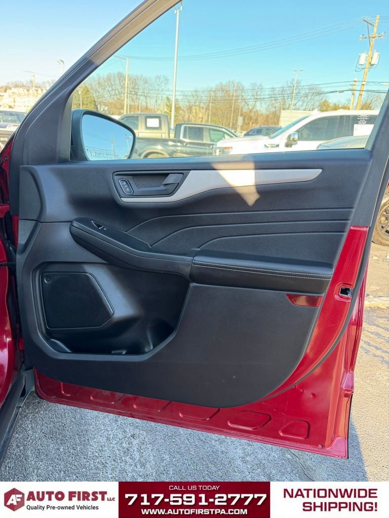 Used 2022 Ford Escape SE w/ Convenience Package image 15