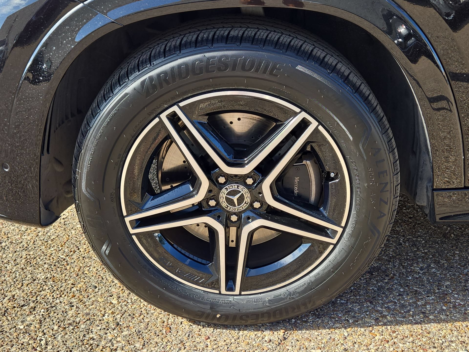 Used 2024 Mercedes-Benz GLE 450e 4MATIC image 11