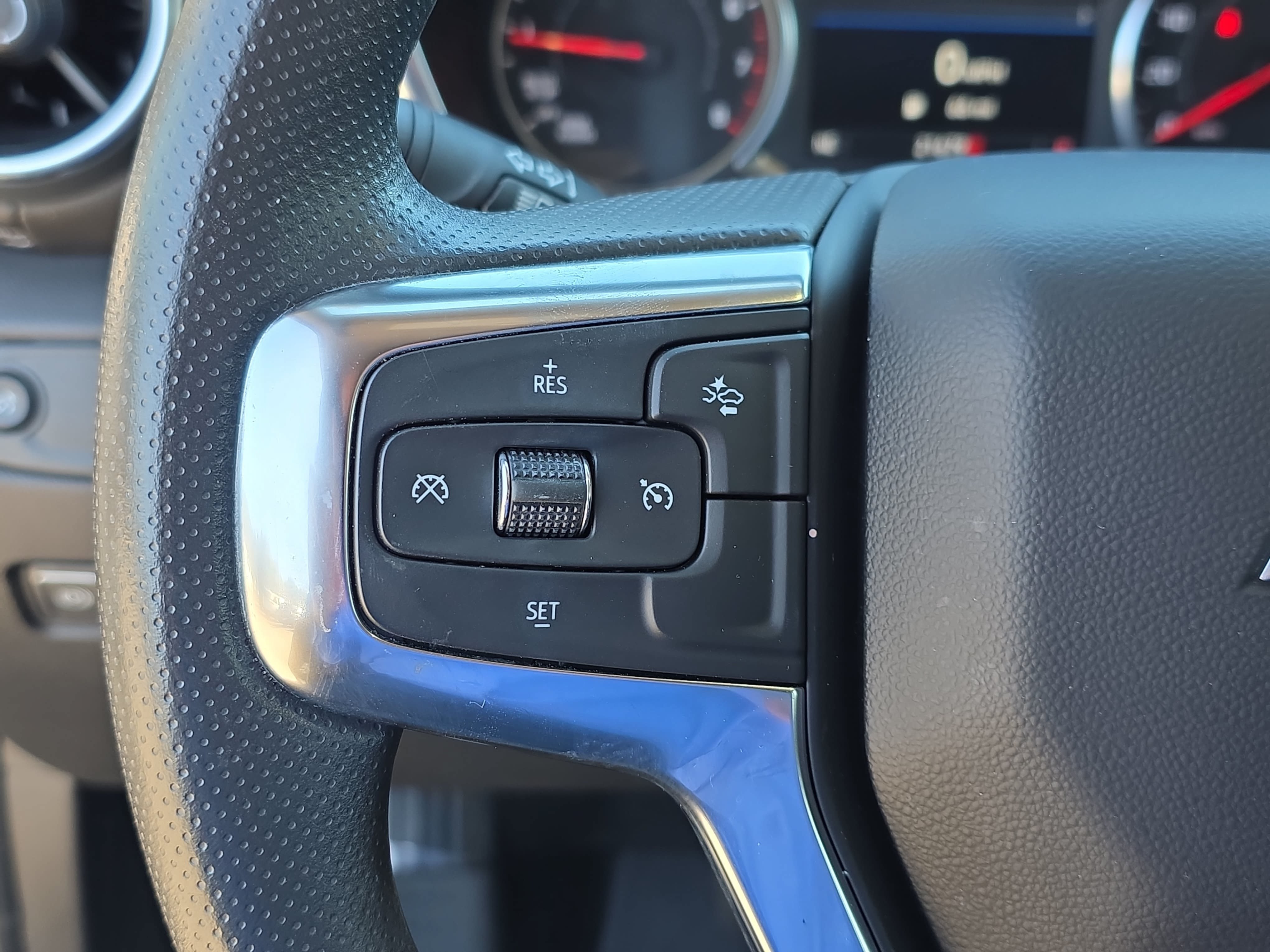 Used 2024 Chevrolet Blazer LT w/ Convenience Package FWD image 15