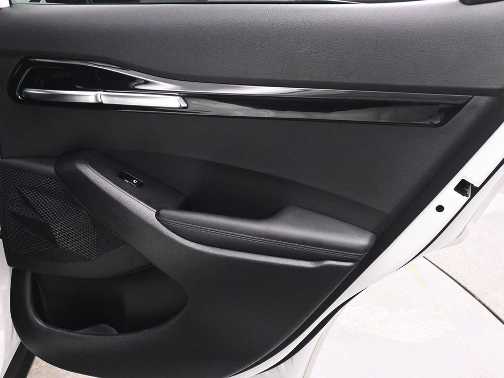 Used 2024 Kia Seltos EX image 16