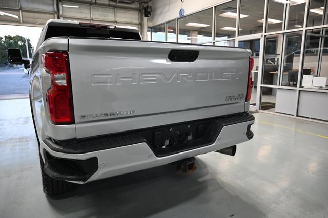 Used 2022 Chevrolet Silverado 2500 High Country w/ Technology Package AWD/4WD image 6