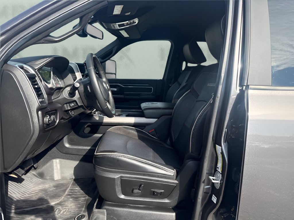 Used 2024 RAM 2500 Laramie w/ Sport Appearance Package AWD/4WD image 9