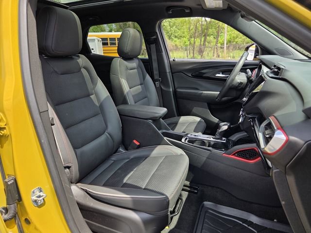 Used 2023 Chevrolet TrailBlazer RS w/ Sun and Liftgate Package FWD image 15