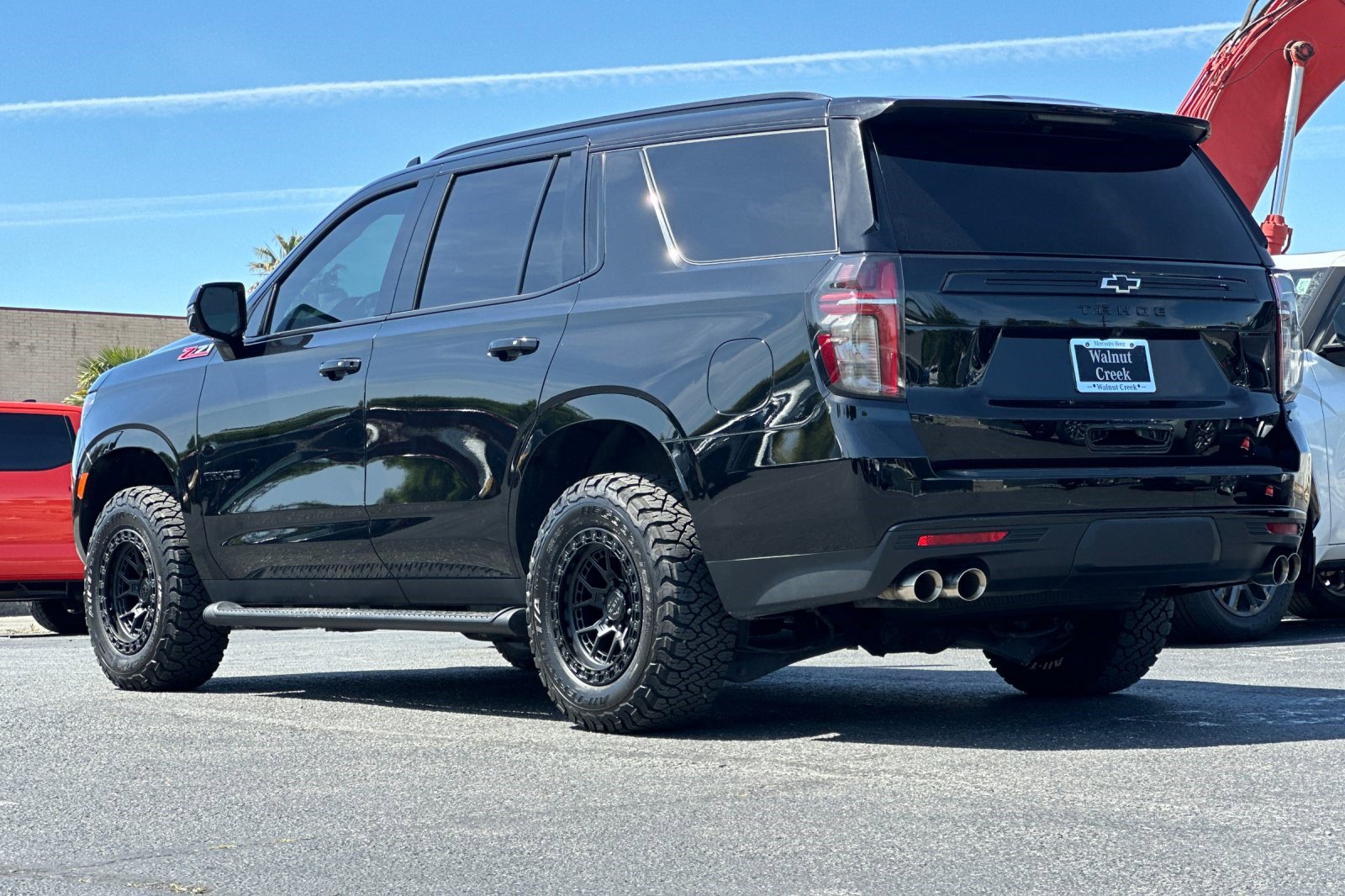 Used 2023 Chevrolet Tahoe Z71 w/ Z71 Off-Road Package AWD/4WD image 3