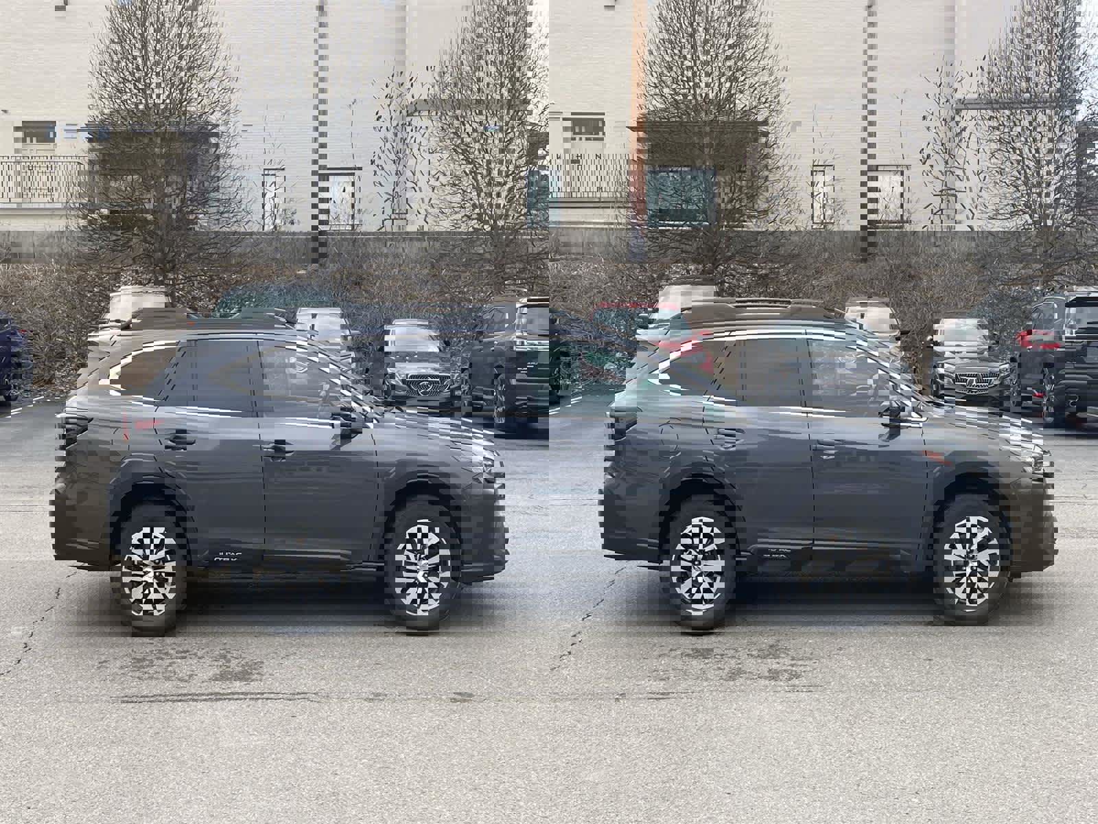 Certified 2023 Subaru Outback Premium image 4