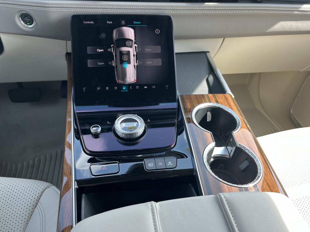 Certified 2025 Cadillac Escalade Sport Platinum image 37