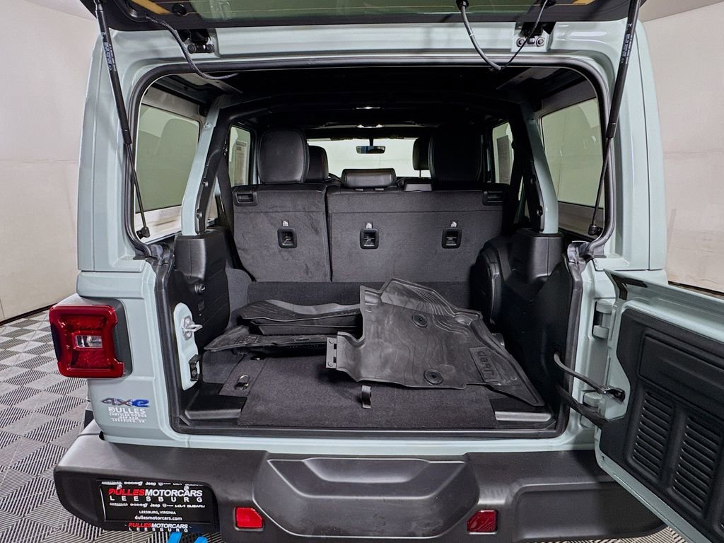 Used 2023 Jeep Wrangler Unlimited Sahara w/ Cold Weather Group image 6