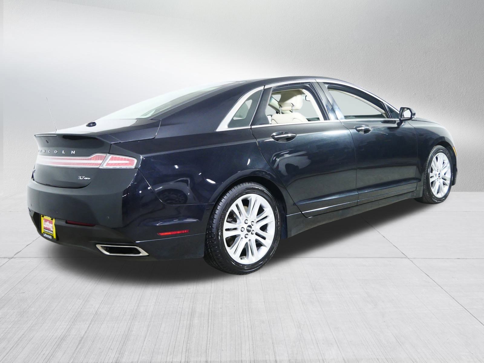 Used 2014 Lincoln MKZ AWD w/ Equipment Group 102A Reserve image 7