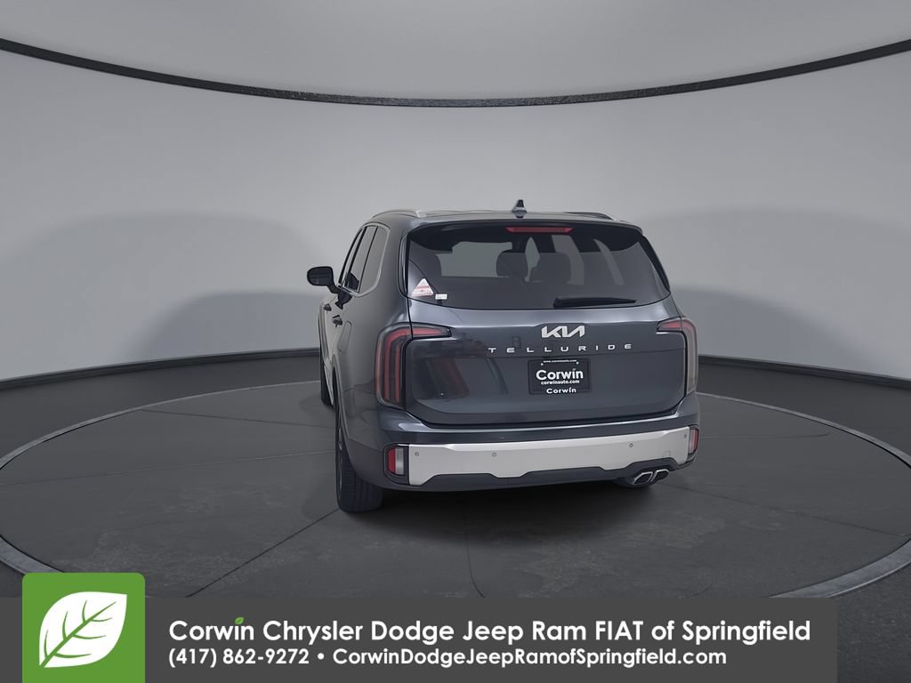 Used 2024 Kia Telluride EX w/ EX Captain's Chair Package FWD image 12