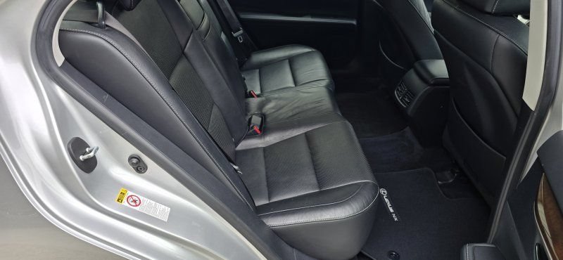 Used 2014 Lexus ES 350 w/ Luxury Package FWD image 35