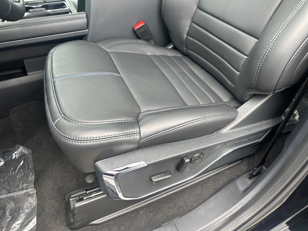 New 2025 Ford F250 Platinum image 20