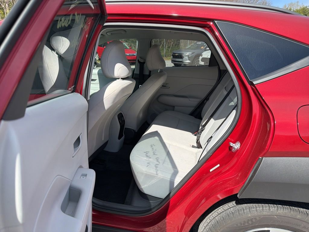 Used 2025 Hyundai Kona SEL image 10