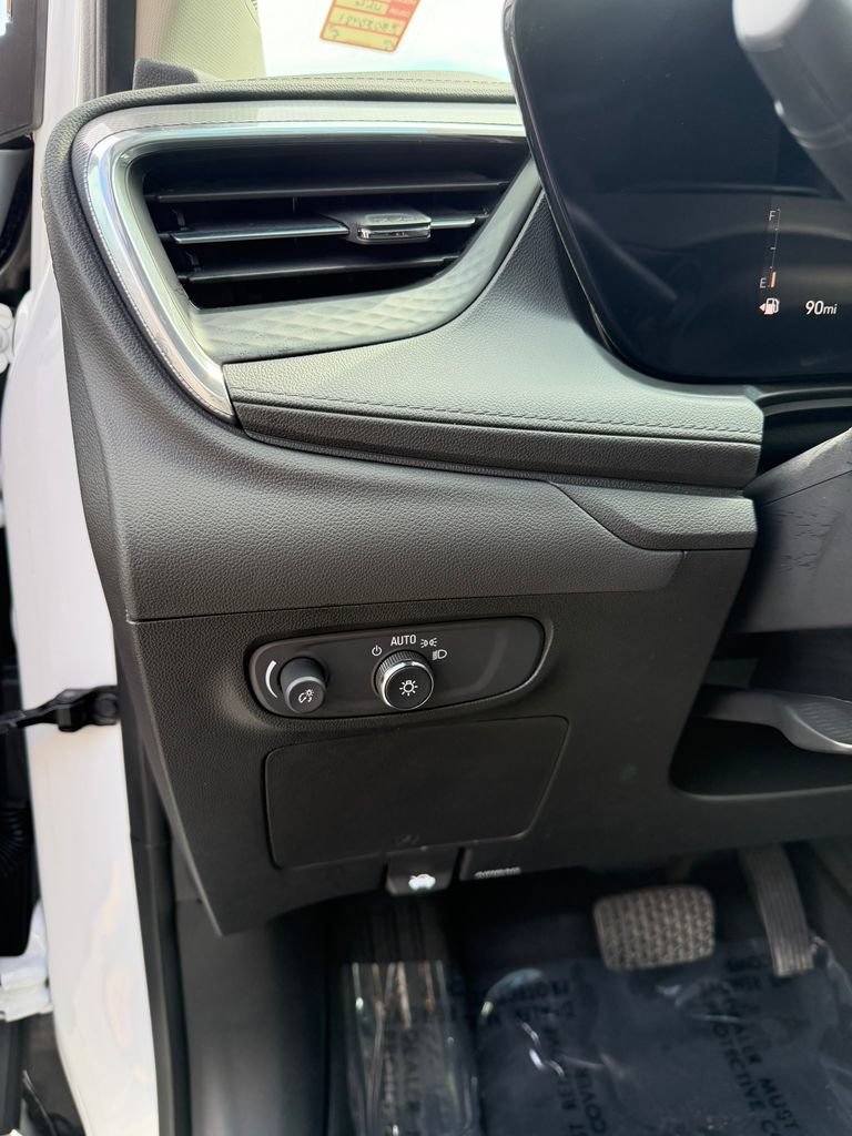 Used 2024 Buick Encore GX Avenir w/ Avenir Technology Package AWD/4WD image 10