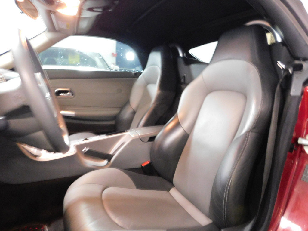Used 2005 Chrysler Crossfire Limited image 10