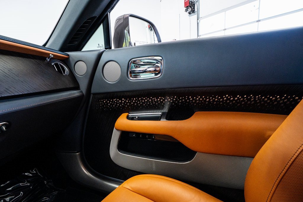 Used 2018 Rolls-Royce Wraith image 57