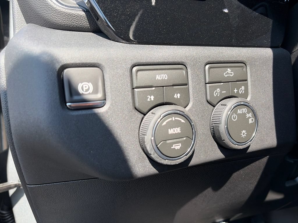 New 2026 Chevrolet Silverado 1500 LT AWD/4WD image 17