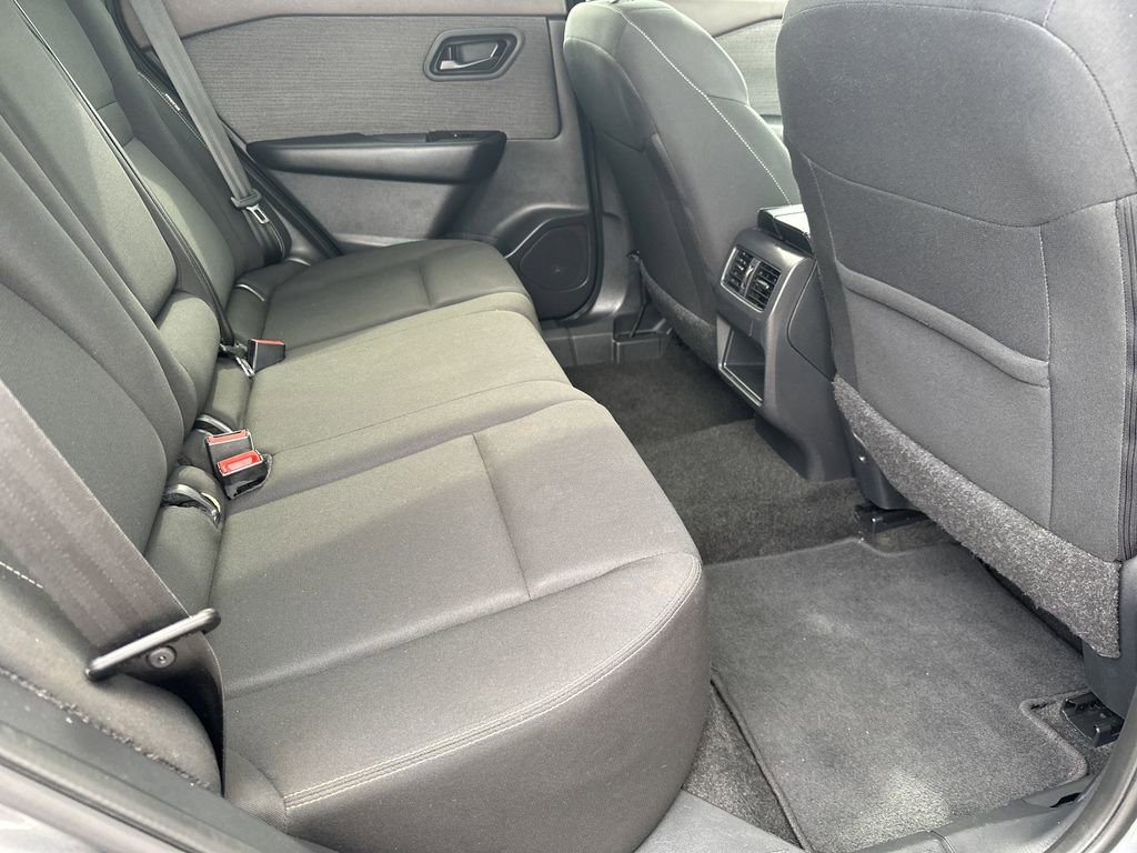 Used 2023 Nissan Rogue S FWD image 31