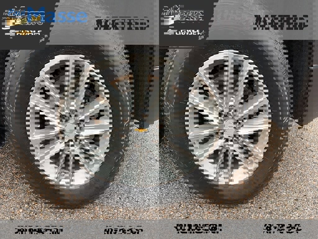 Certified 2023 Chevrolet Traverse LT w/ Rear Camera Mirror Package image 25