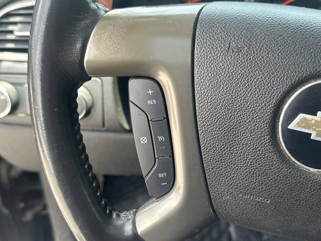 Used 2009 Chevrolet Suburban LTZ AWD/4WD image 28