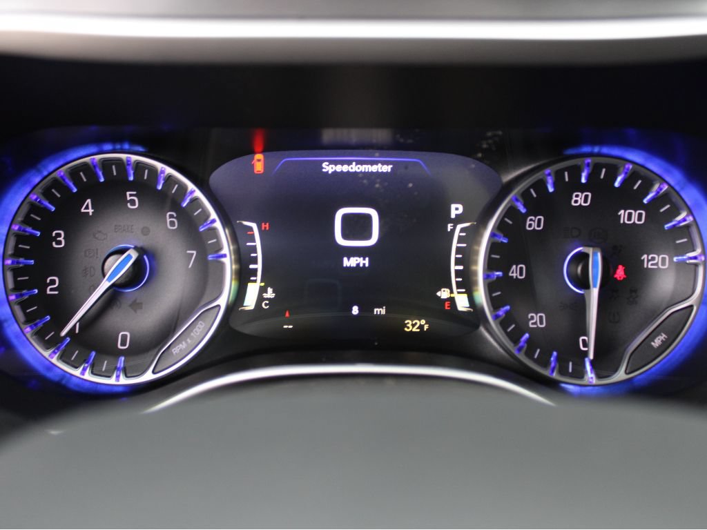 New 2026 Chrysler Pacifica Select AWD/4WD image 17