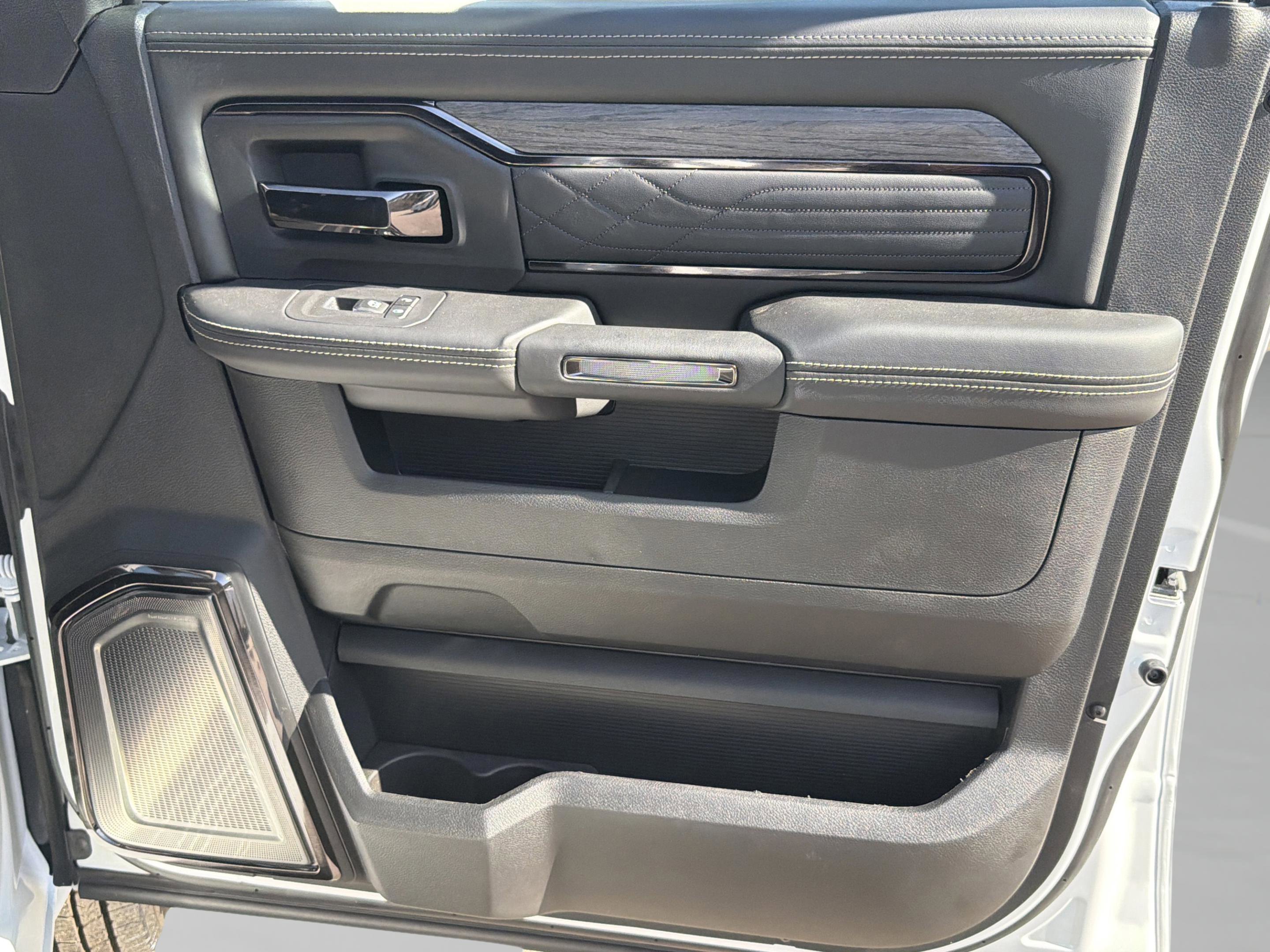 New 2026 RAM 3500 Limited image 32