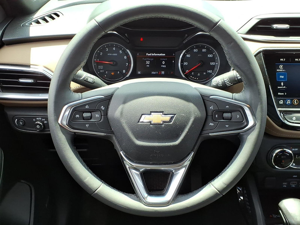 Used 2021 Chevrolet TrailBlazer ACTIV w/ Technology Package AWD/4WD image 12