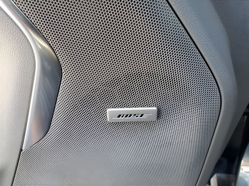 Used 2021 GMC Yukon XL SLT w/ Rear Media and Nav Package image 29