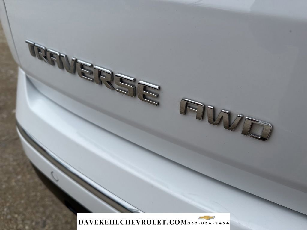 Used 2022 Chevrolet Traverse Premier image 35