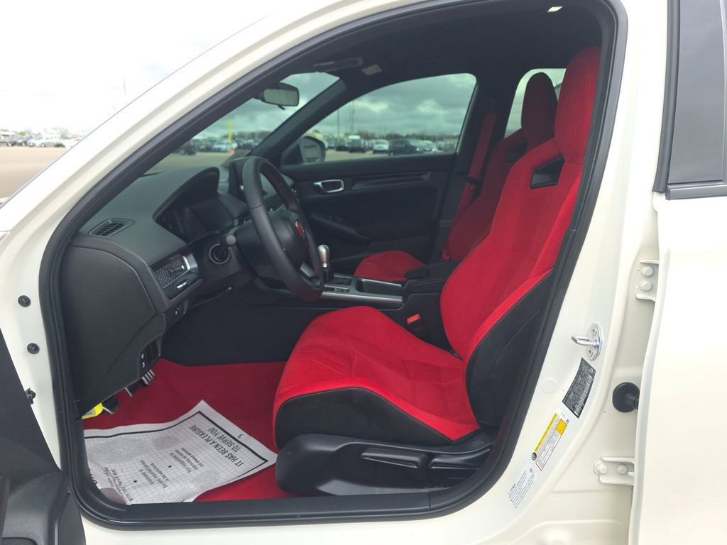 Used 2025 Honda Civic Type R image 3