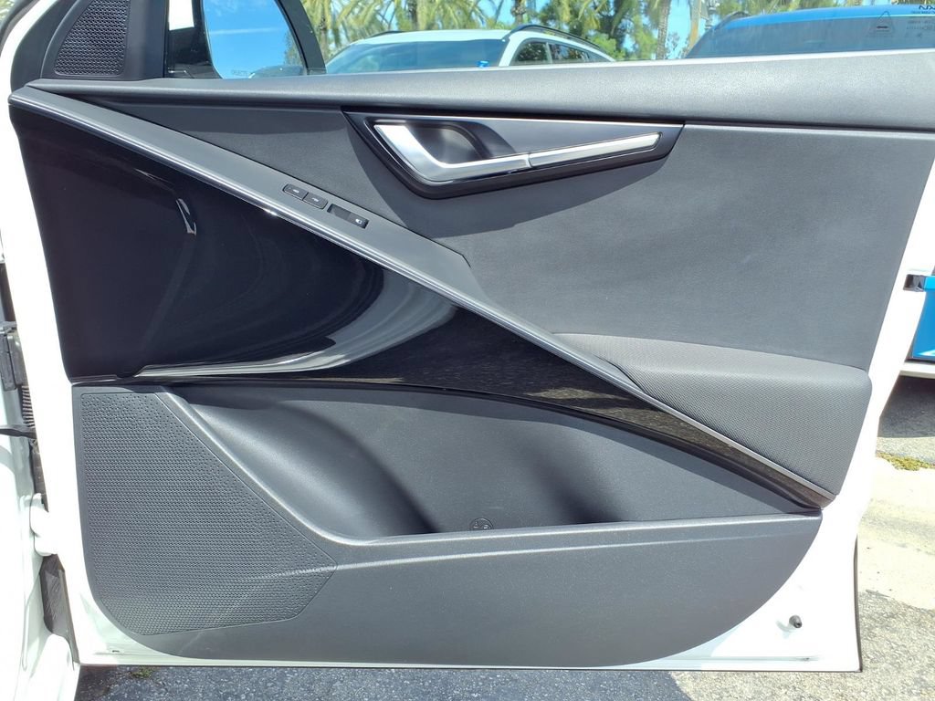 Certified 2024 Kia Niro Wind FWD image 22