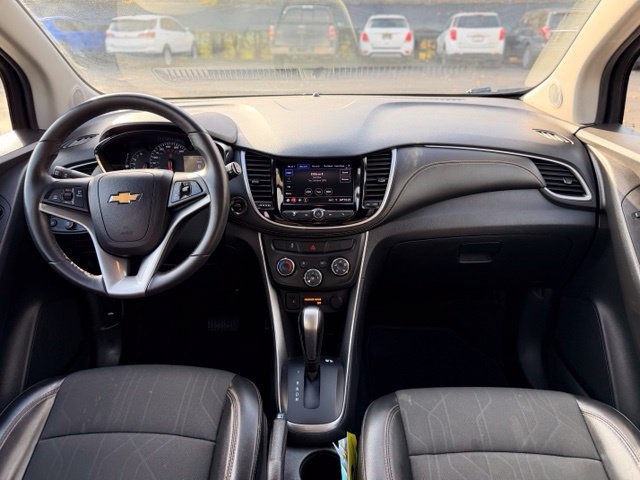 Used 2021 Chevrolet Trax LT w/ Driver Confidence Package AWD/4WD image 21