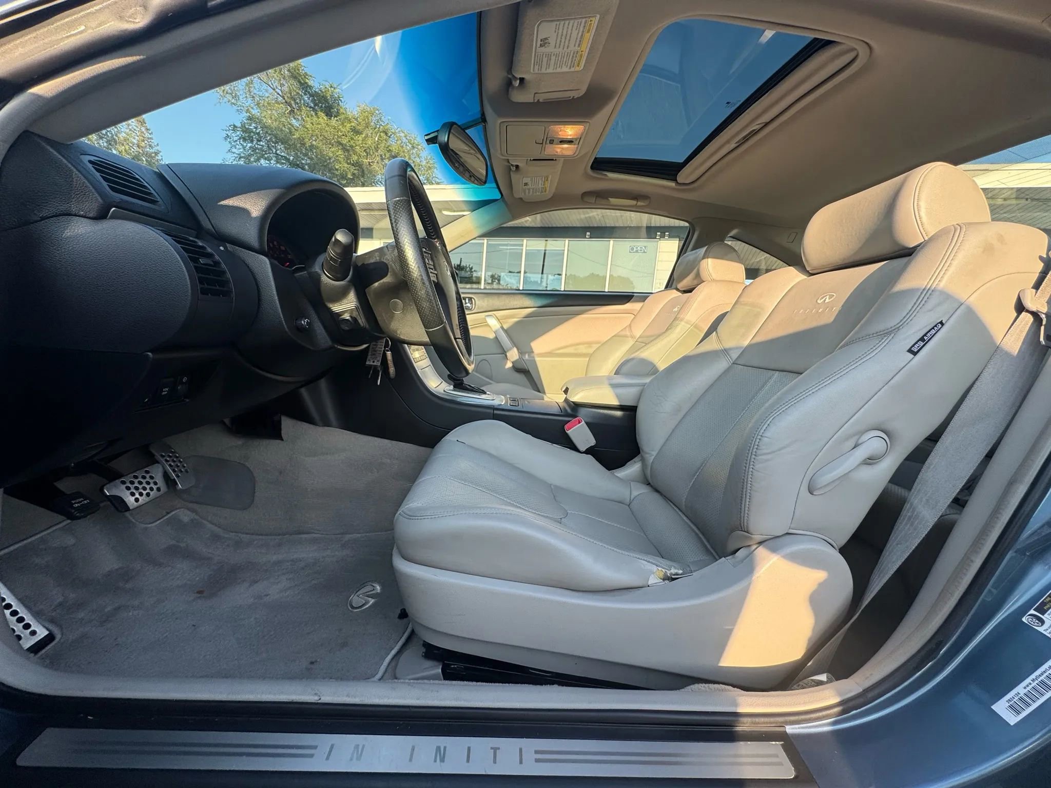 Used 2005 INFINITI G35 Coupe w/ (P01) Premium Pkg image 8