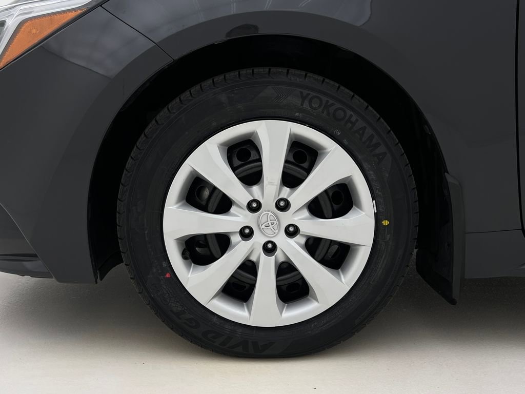 Used 2024 Toyota Corolla LE FWD image 25