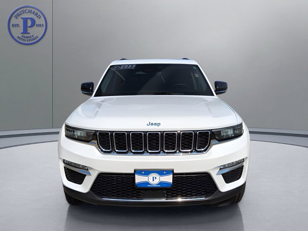 Used 2023 Jeep Grand Cherokee 4WD 4xe image 2