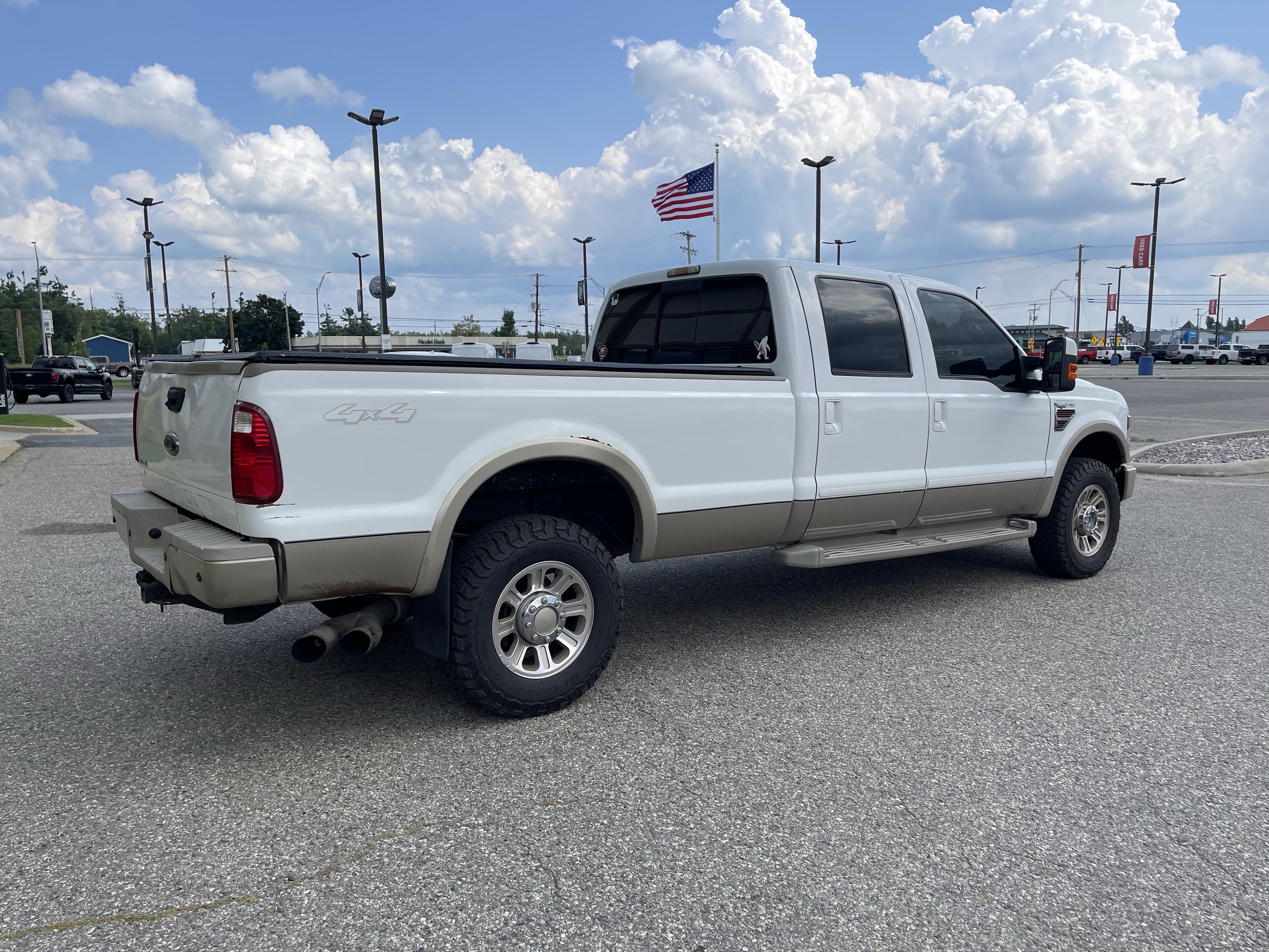 Used 2010 Ford F350 Cabela's AWD/4WD image 4