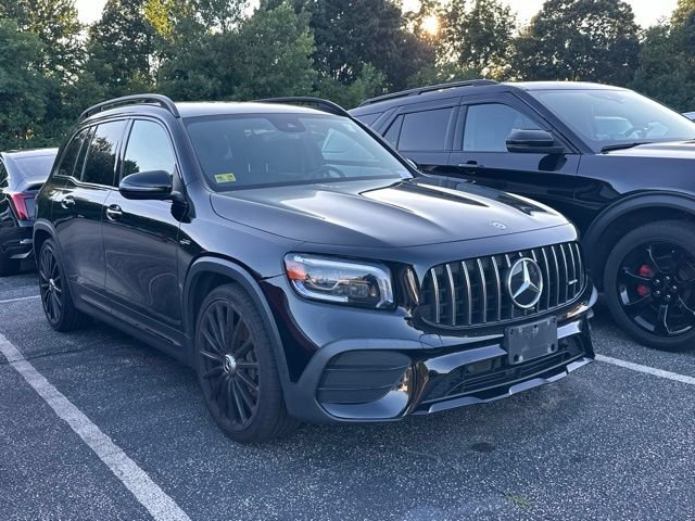 Used 2023 Mercedes-Benz GLB 35 AMG 4MATIC image 1