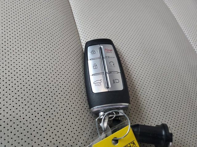 Used 2024 Genesis GV70 2.5T image 18