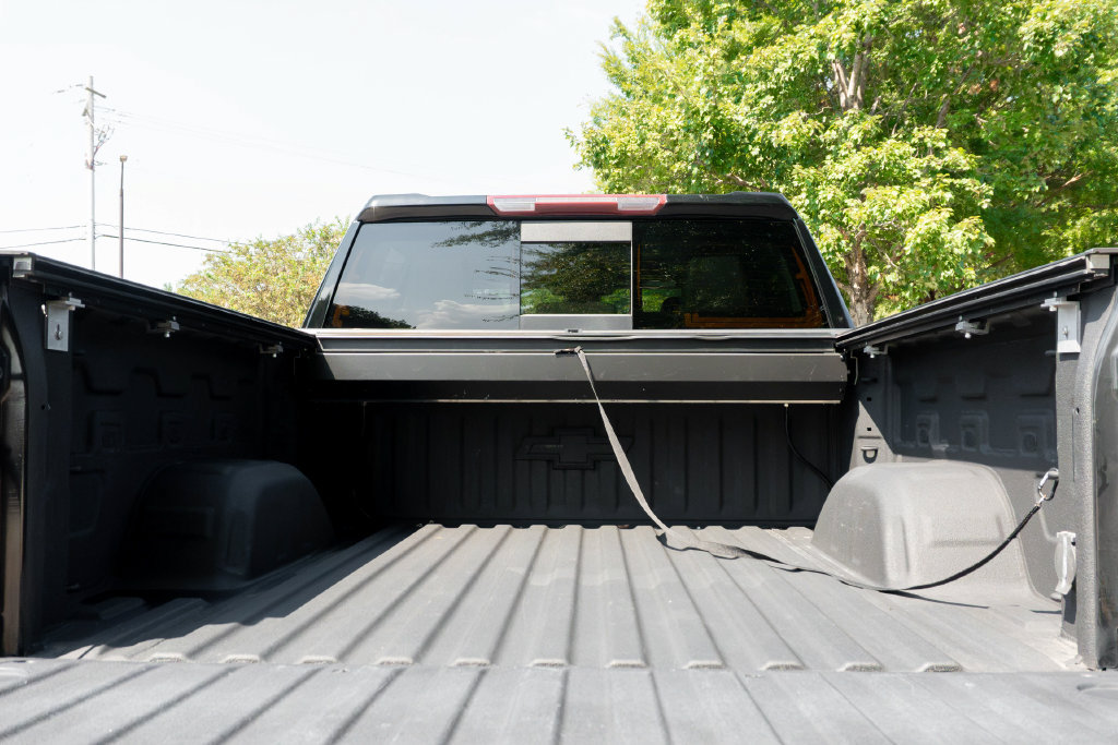 Used 2023 Chevrolet Silverado 1500 LT Trail Boss w/ LT Trail Boss Premium Package AWD/4WD image 12