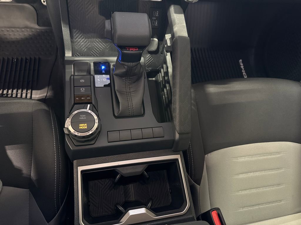Used 2025 Toyota Tacoma TRD Sport image 12