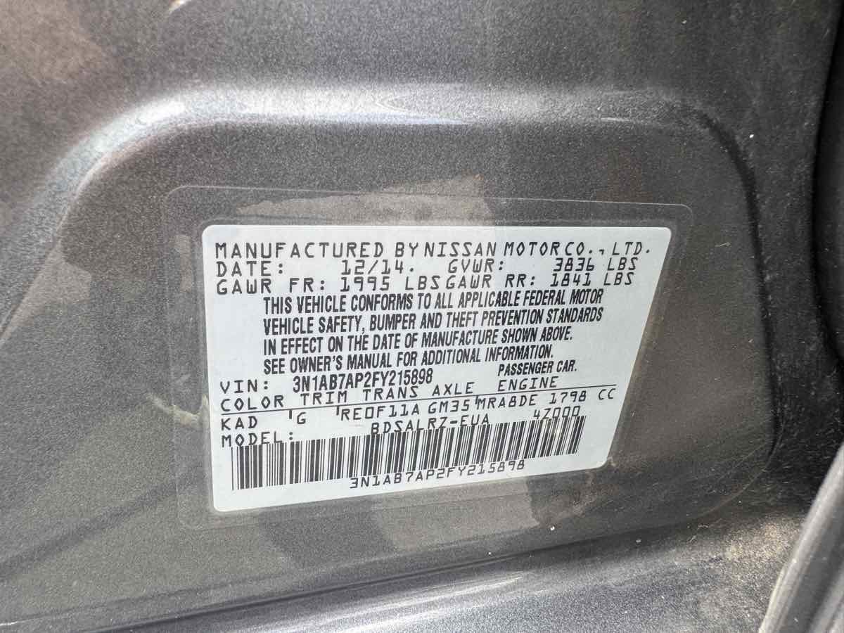 Used 2015 Nissan Sentra SR w/ Navigation Package FWD image 20