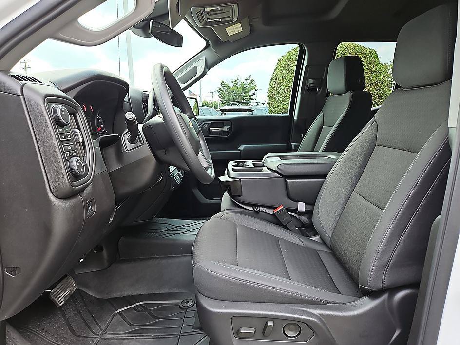 New 2026 Chevrolet Silverado 1500 Custom AWD/4WD image 10