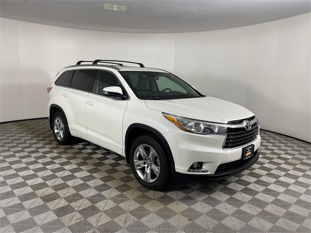 Used 2015 Toyota Highlander Limited image 25