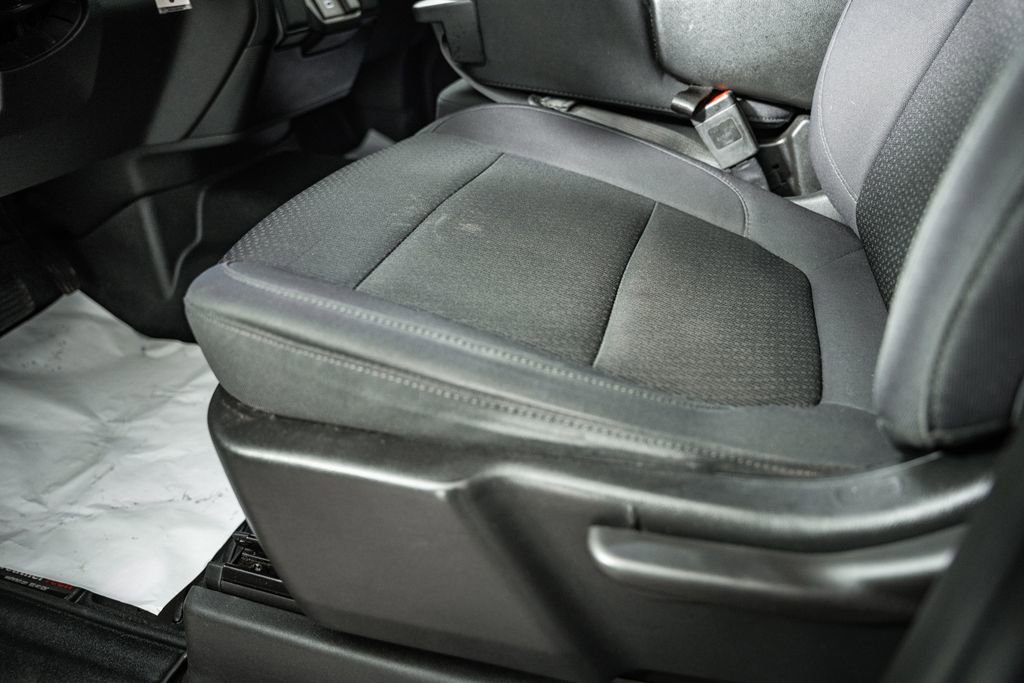 Used 2019 Chevrolet Silverado 1500 Custom w/ Custom Convenience Package image 31