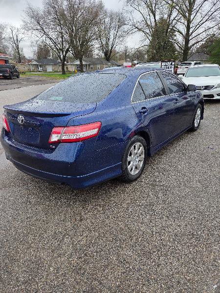 Used 2011 Toyota Camry SE w/ SE Extra-Value Pkg #1 image 3
