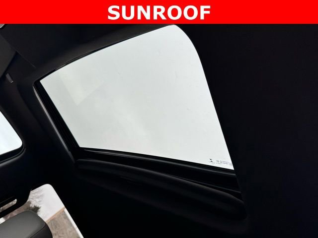 Used 2021 Chevrolet Silverado 1500 LT Trail Boss w/ Convenience Package II image 6